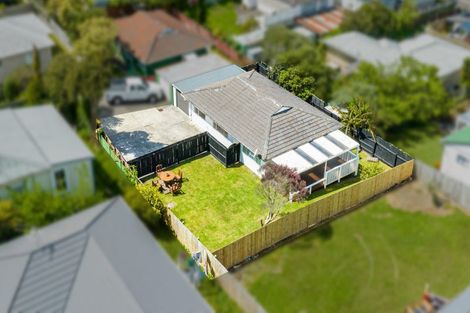 Photo of property in 2/59 Archibald Road, Kelston, Auckland, 0602
