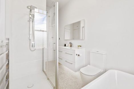 Photo of property in 52 Sunbury Street, Andersons Bay, Dunedin, 9013