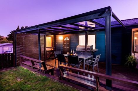 Photo of property in 38 Carlton Terrace, Westown, New Plymouth, 4310