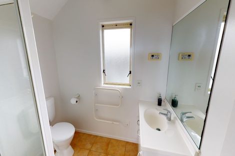 Photo of property in 74 Dress Circle, Newlands, Wellington, 6037