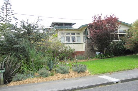 Photo of property in 8 Tower Crescent, Durie Hill, Whanganui, 4500
