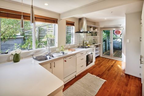 Photo of property in 23 Rose Street, Wadestown, Wellington, 6012