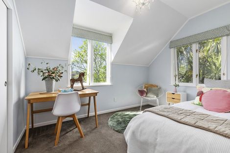 Photo of property in 57 Garden Road, Northland, Wellington, 6012