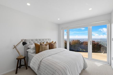 Photo of property in 7 Harry Ell Drive, Cashmere, Christchurch, 8022