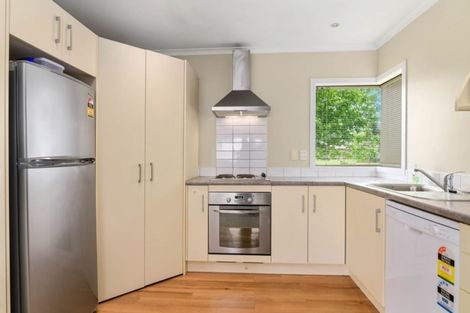 Photo of property in 4/64 Kawaha Point Road, Kawaha Point, Rotorua, 3010