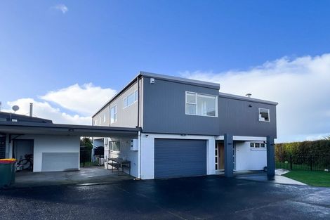 Photo of property in 42 Monarch Avenue, Hillcrest, Auckland, 0627