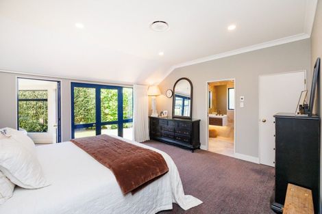 Photo of property in 2 Balmoral Drive, Terrace End, Palmerston North, 4410