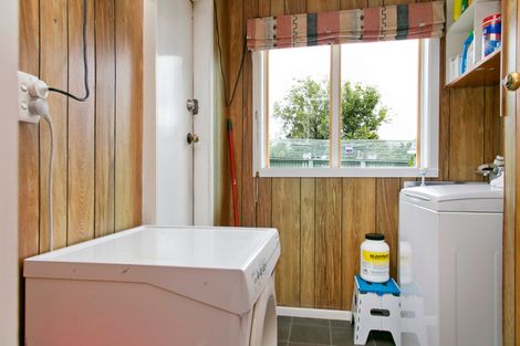 Photo of property in 17 Taupo View Road, Taupo, 3330