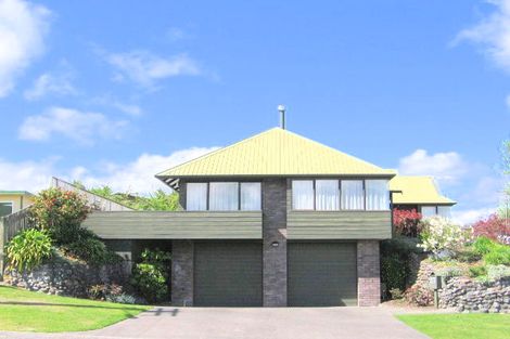 Photo of property in 11 Awanui Street, Hilltop, Taupo, 3330