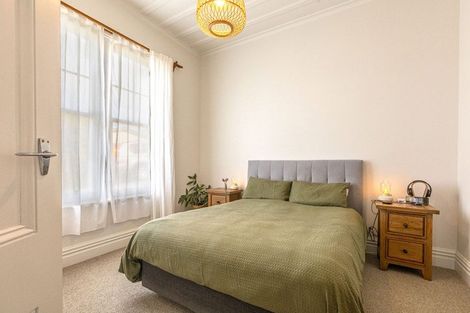 Photo of property in 43 Havelock Road, Hospital Hill, Napier, 4110