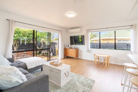 Photo of property in 206a Gravatt Road, Papamoa Beach, Papamoa, 3118