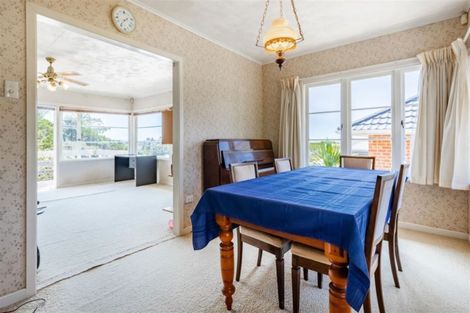 Photo of property in 205 Titirangi Road, Titirangi, Auckland, 0604