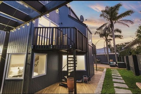 Photo of property in 5a Bruce Street, Northcote Point, Auckland, 0627