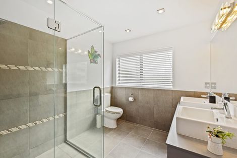 Photo of property in 12 Millennium Hill, Paraparaumu, 5032