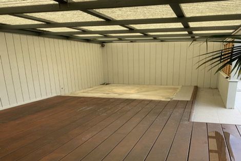 Photo of property in 30a Te Atatu Road, Te Atatu South, Auckland, 0610