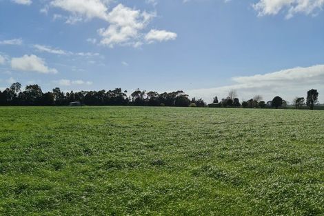 Photo of property in 1205 Devon Road, Bell Block, 4373