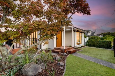 Photo of property in 16 Chepstow Avenue, Fendalton, Christchurch, 8052