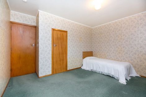 Photo of property in 6 Wiremu Place, Blagdon, New Plymouth, 4310