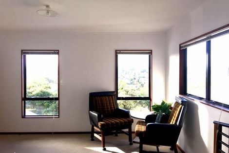 Photo of property in 1/29 Oaktree Avenue, Browns Bay, Auckland, 0630