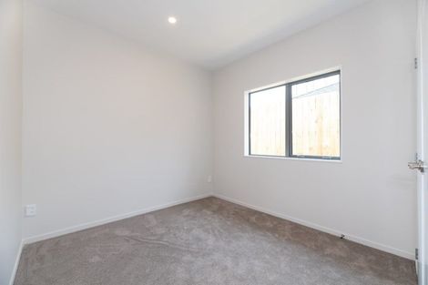 Photo of property in 1 Tarara Lane, Kumeu, 0810