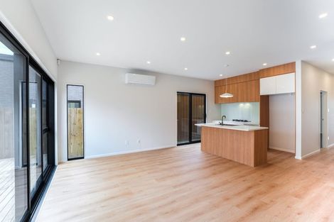 Photo of property in 61 Horokaka Street, Massey, Auckland, 0614