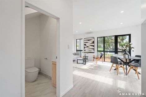 Photo of property in 13b Serjeant Street, Henderson, Auckland, 0612