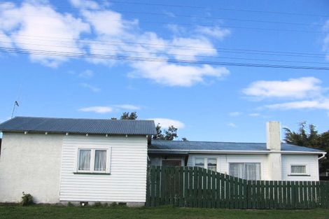 Photo of property in 10 Flagstaff Street, Foxton Beach, Foxton, 4815