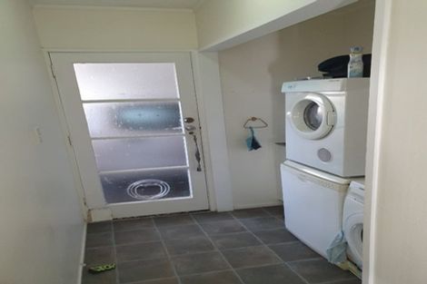 Photo of property in 1/28 Prince Regent Drive, Half Moon Bay, Auckland, 2012