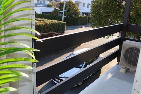 Photo of property in 1/118 Office Road, Merivale, Christchurch, 8014