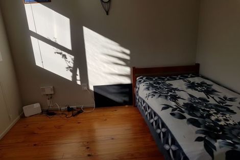 Photo of property in 114 Archers Road, Glenfield, Auckland, 0629