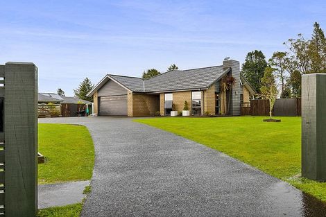 Photo of property in 34 Mercade Close, Stratford, 4332