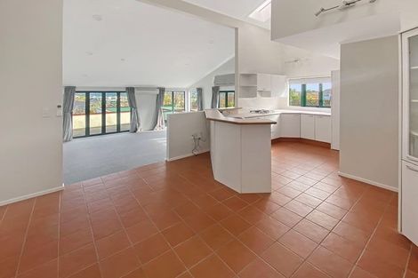 Photo of property in 24 Taroka Close, Pinehill, Auckland, 0632