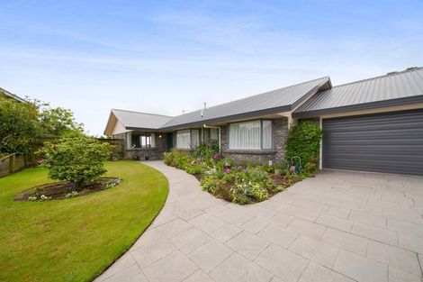 Photo of property in 11 Ash Place, Whalers Gate, New Plymouth, 4310