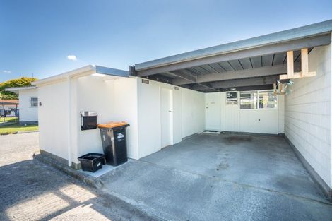Photo of property in 16 Papakowhai Court, West End, Palmerston North, 4412