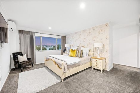 Photo of property in 8 Tuatini Place, Long Bay, Auckland, 0630