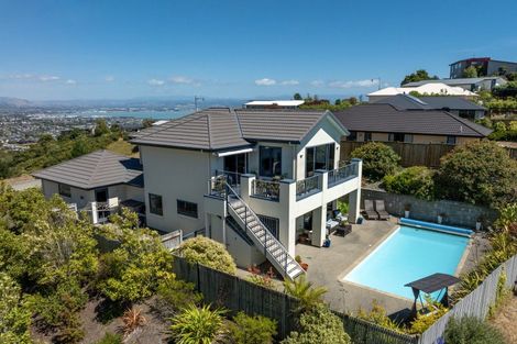 Photo of property in 1 Crown Terrace, Britannia Heights, Nelson, 7010