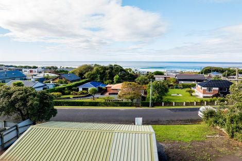 Photo of property in 11 Queen Street, Brighton, Dunedin, 9035