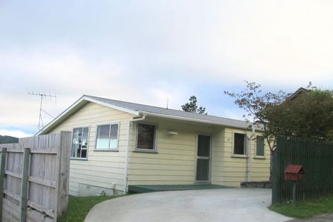 Photo of property in 83 Percy Dyett Drive, Karori, Wellington, 6012