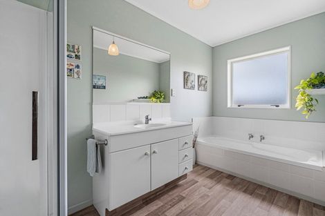 Photo of property in 226 Waitaha Road, Welcome Bay, Tauranga, 3112