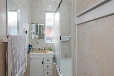 Photo of property in 27 Isadore Road, Saint Clair, Dunedin, 9012