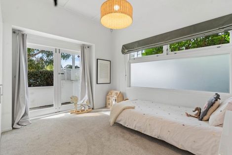 Photo of property in 28 Regina Street, Westmere, Auckland, 1022