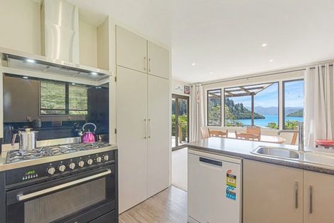 Photo of property in 593 Port Underwood Road, Whatamango Bay, Picton, 7281