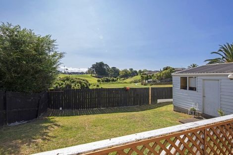 Photo of property in 58 De Quincey Terrace, Highland Park, Auckland, 2010