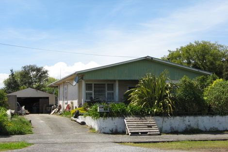 Photo of property in 137 Queen Street, Westport, 7825