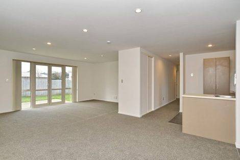 Photo of property in 18 Maple Place, Rangiora, 7400