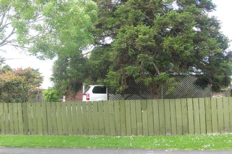 Photo of property in 10 Stoll Place, Clendon Park, Auckland, 2103