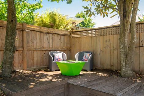 Photo of property in 22 Hoyte Place, Pukehangi, Rotorua, 3015