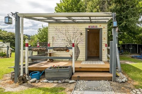 Photo of property in 12 Hawkswood Street, Waiau, 7332