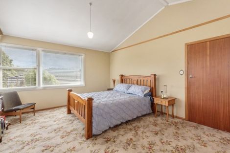 Photo of property in 10 Kensington Place, Fairfield, Hamilton, 3214