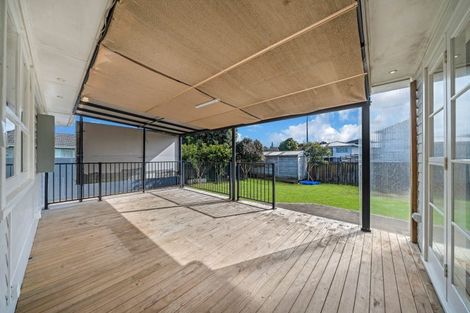 Photo of property in 9 Andrew Road, Howick, Auckland, 2010